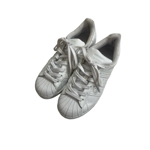Adidas Superstar white unisex youth size 4.5 - Picture 1 of 4